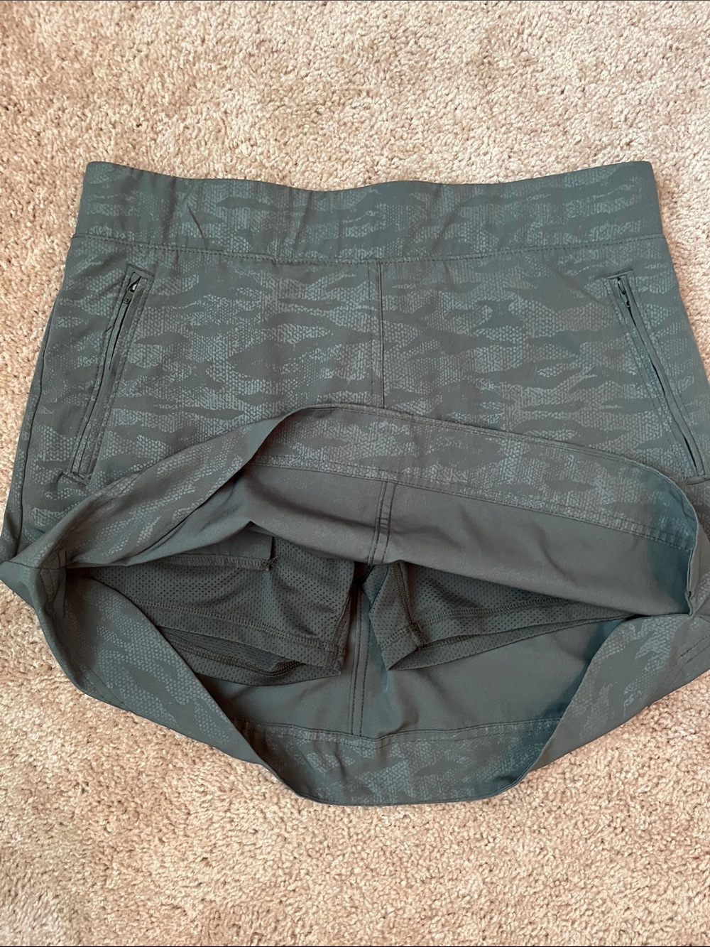 Orvis Camo Skort - Picture 5 of 9